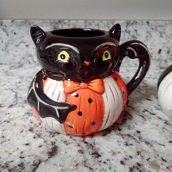 Johanna Parker Pumpkin Peep Mug Set Bat And Vampire - Picture 3 of 6